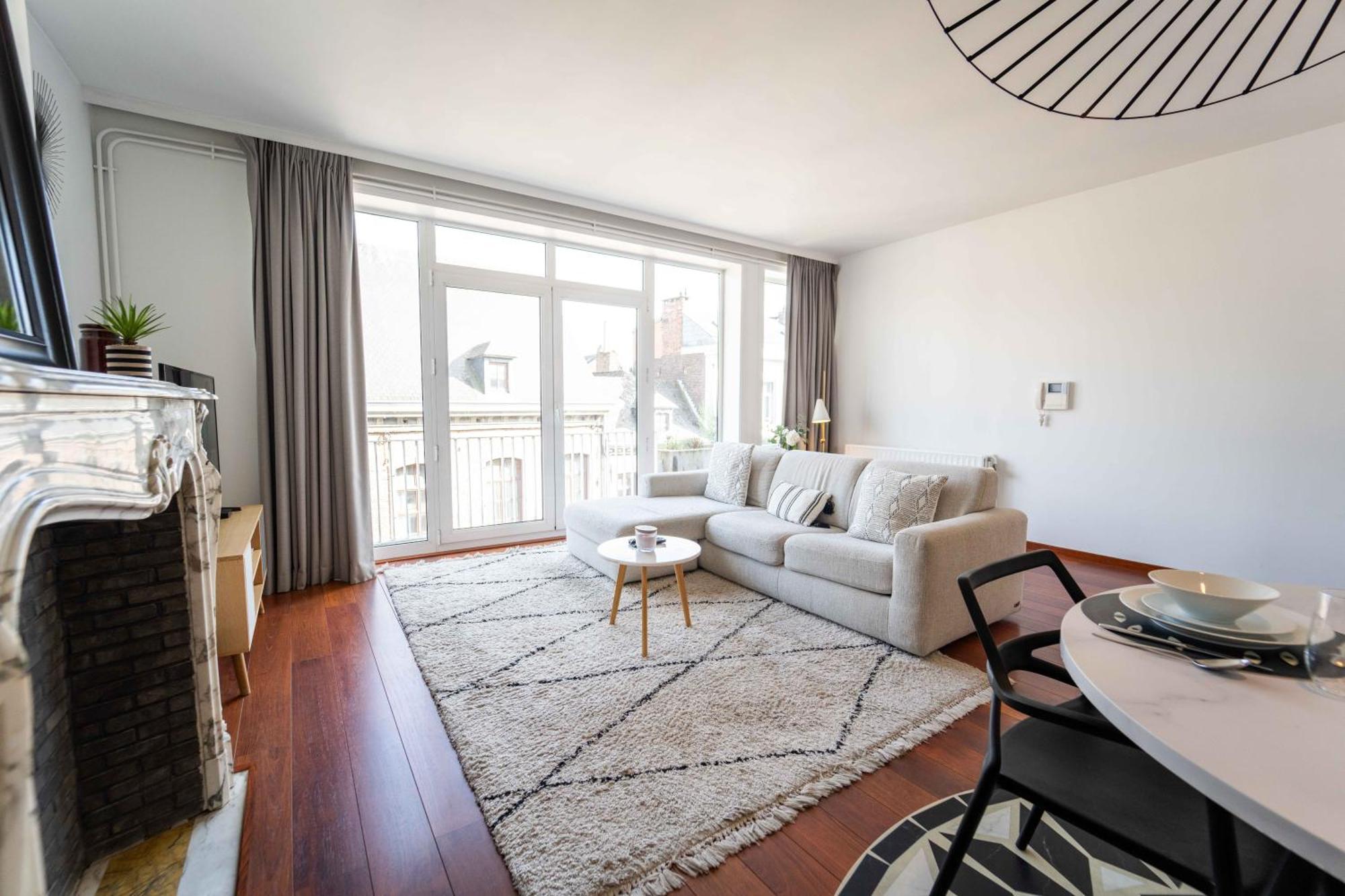 Appartamento Luxury Apart' Mons City Center With Terrace Esterno foto