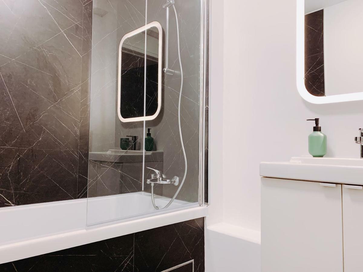 Appartamento Luxury Apart' Mons City Center With Terrace Esterno foto