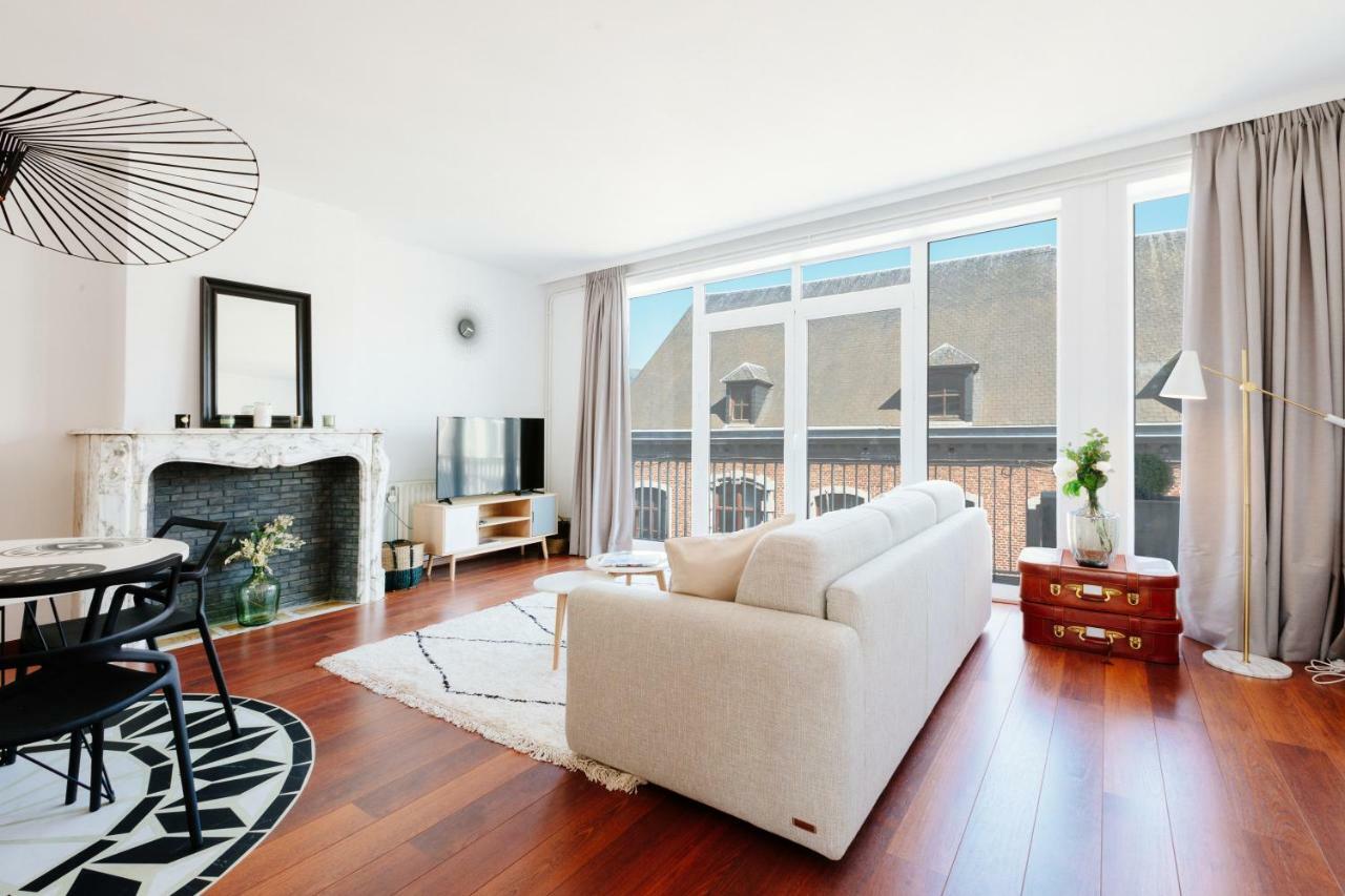 Appartamento Luxury Apart' Mons City Center With Terrace Esterno foto