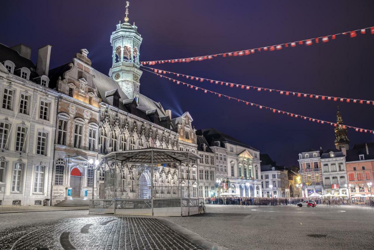 Appartamento Luxury Apart' Mons City Center With Terrace Esterno foto