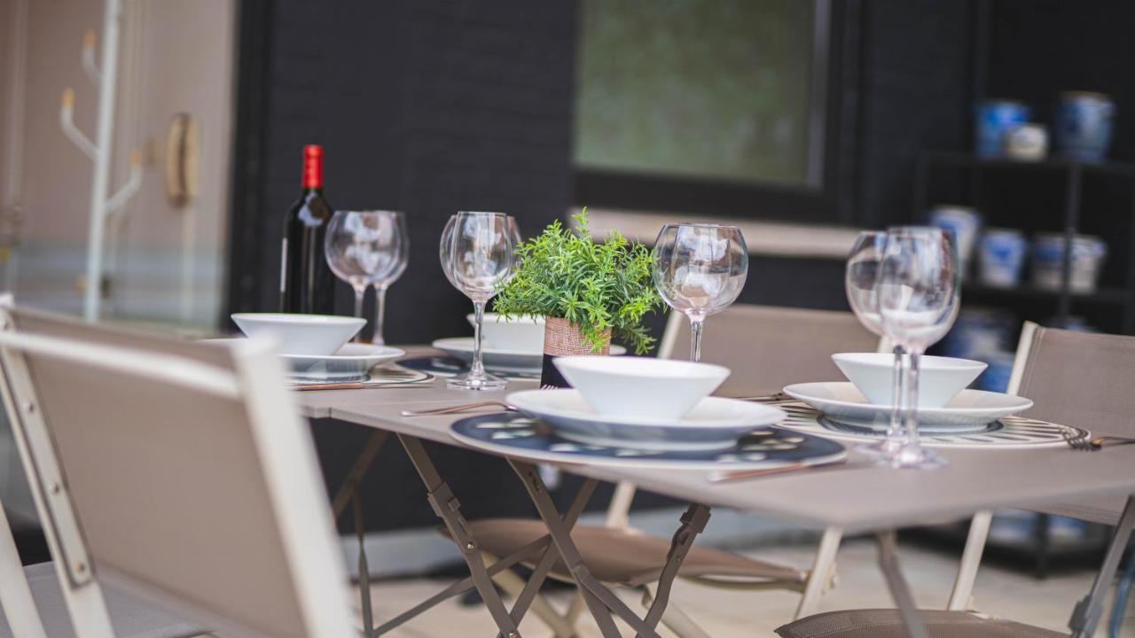 Appartamento Luxury Apart' Mons City Center With Terrace Esterno foto